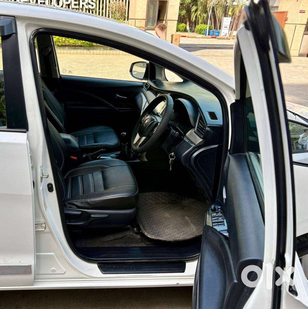 Toyota Innova Crysta 2.4 G Mt, 2019, Diesel