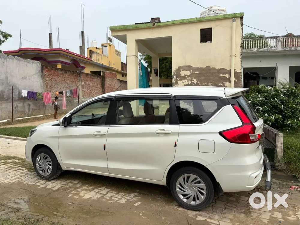 Maruti Suzuki Ertiga Vxi 2024