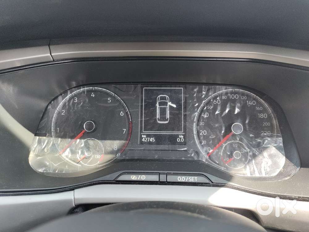 Volkswagen Taigun, 2022, Petrol