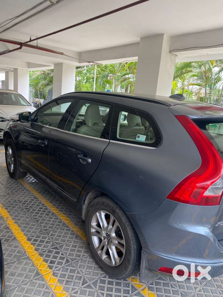 Head Damage- 2015 Volvo Xc60 Diesel Automatic