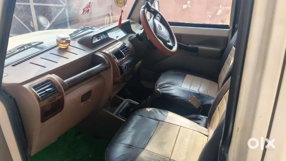 Mahindra Bolero Neo Plus 2012 डीज़ल