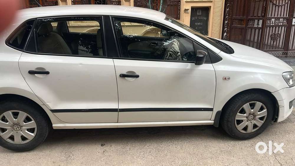 Volkswagen Polo Petrol 2011