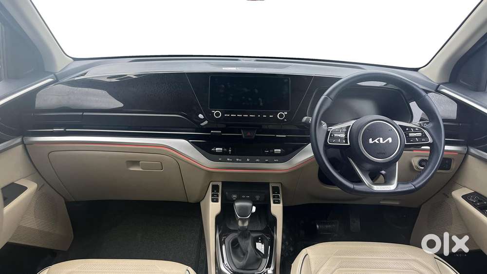 Kia Carens 1.4 Luxury Plus Dct 7 Str, 2022, Petrol