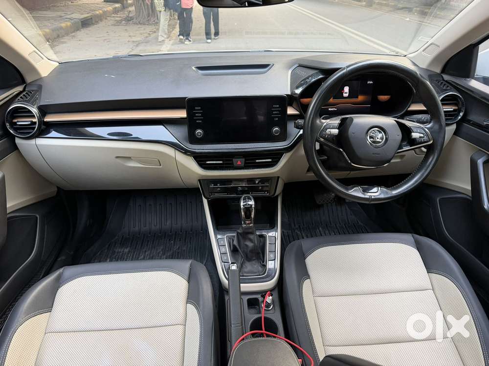 Skoda Slavia 1.0 Tsi Style At, 2022, Petrol