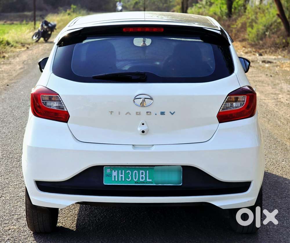 Tata Tiago 1.05 Revotorq Xz, 2023, Electric