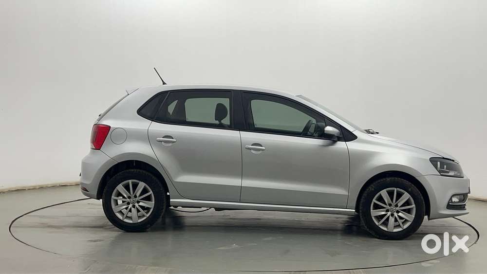 Volkswagen Polo Petrol Highline 1.2l, 2016, Petrol
