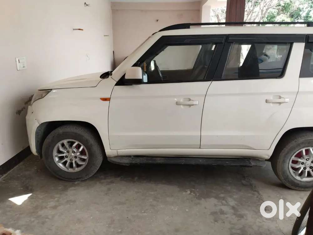 Mahindra Tuv 300 2017 Diesel 65000 Km Driven