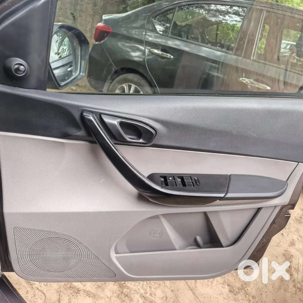 Tata Tiago 2018 Petrol 92000 Km Driven