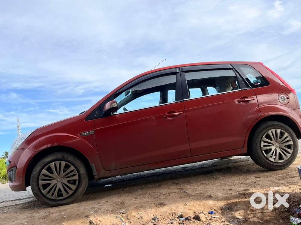 Ford Figo Petrol 2014