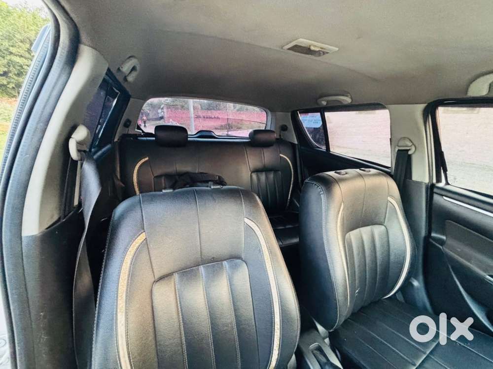 Maruti Suzuki Swift Petrol 2012
