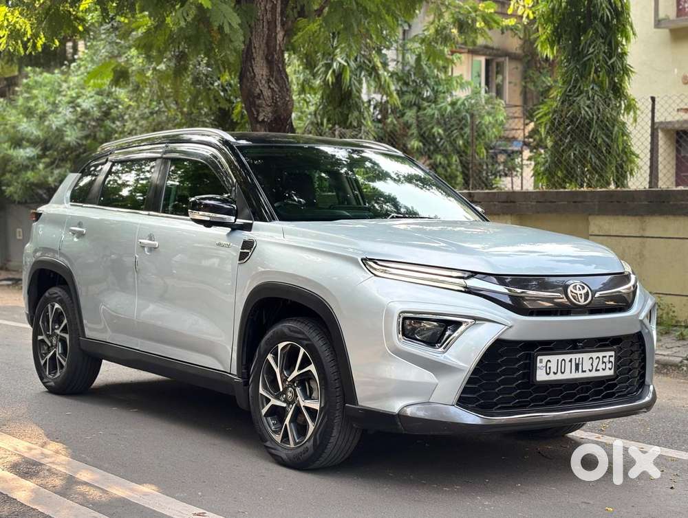 Toyota Urban Cruiser Hyryder, 2023, Petrol