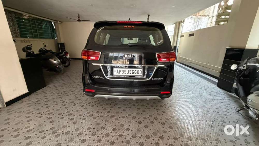 Kia Carnival 2021 Diesel 47500 Km Driven