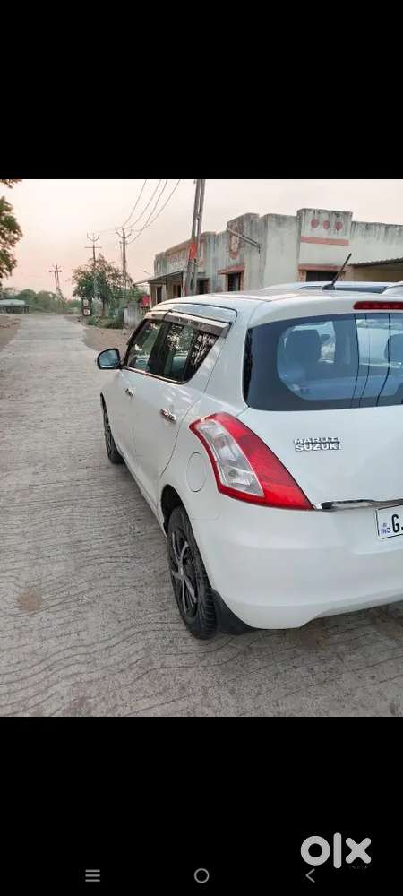 Maruti Suzuki Swift Dzire 2013