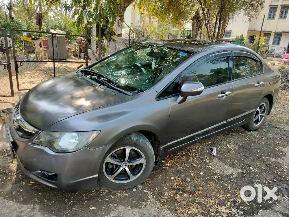 Honda Civic 2011 Cng & Petrol 65000 Km Driven, Sunroof,all Tyre New