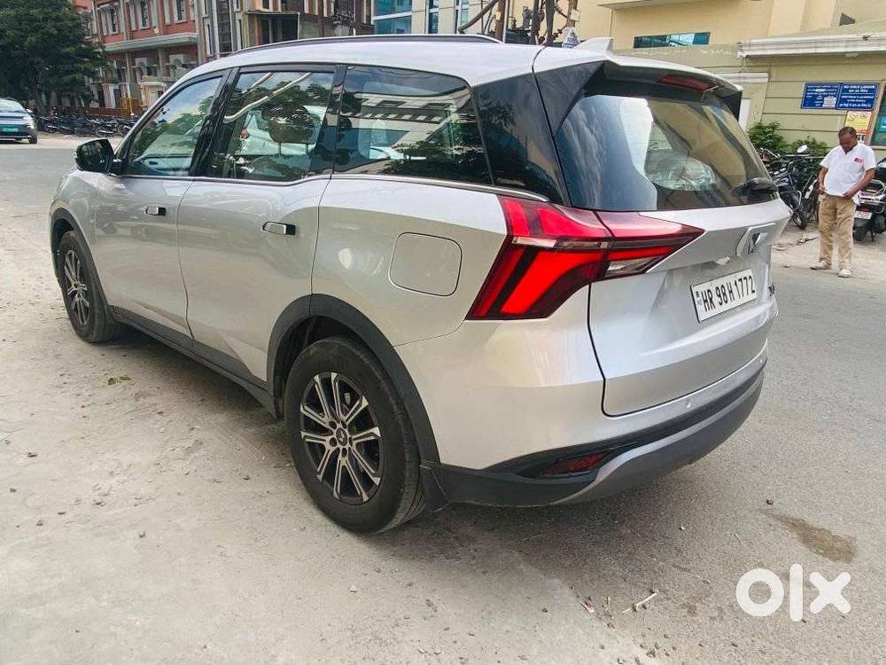 Mahindra Xuv700 2.0 Ax 7 Petrol At Str, 2023, Petrol