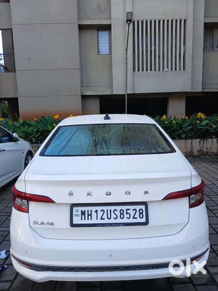 Skoda Slavia 1.0 Ambition 2022 White Colour