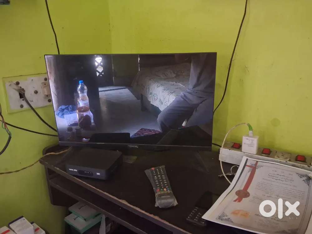 LED 24 inch non smart purchase Nov 2025& Rajai double & single