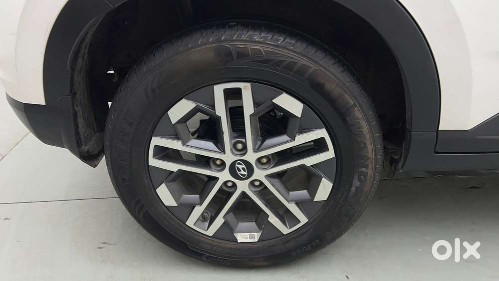 Hyundai Venue 1.0 Sx (o) Turbo Dct, 2023, Petrol