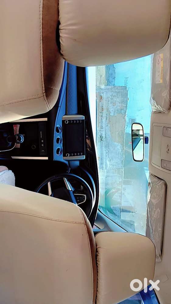 Toyota Innova Crysta 2.4 Gx Limited Edition 8 Str, 2023, Diesel