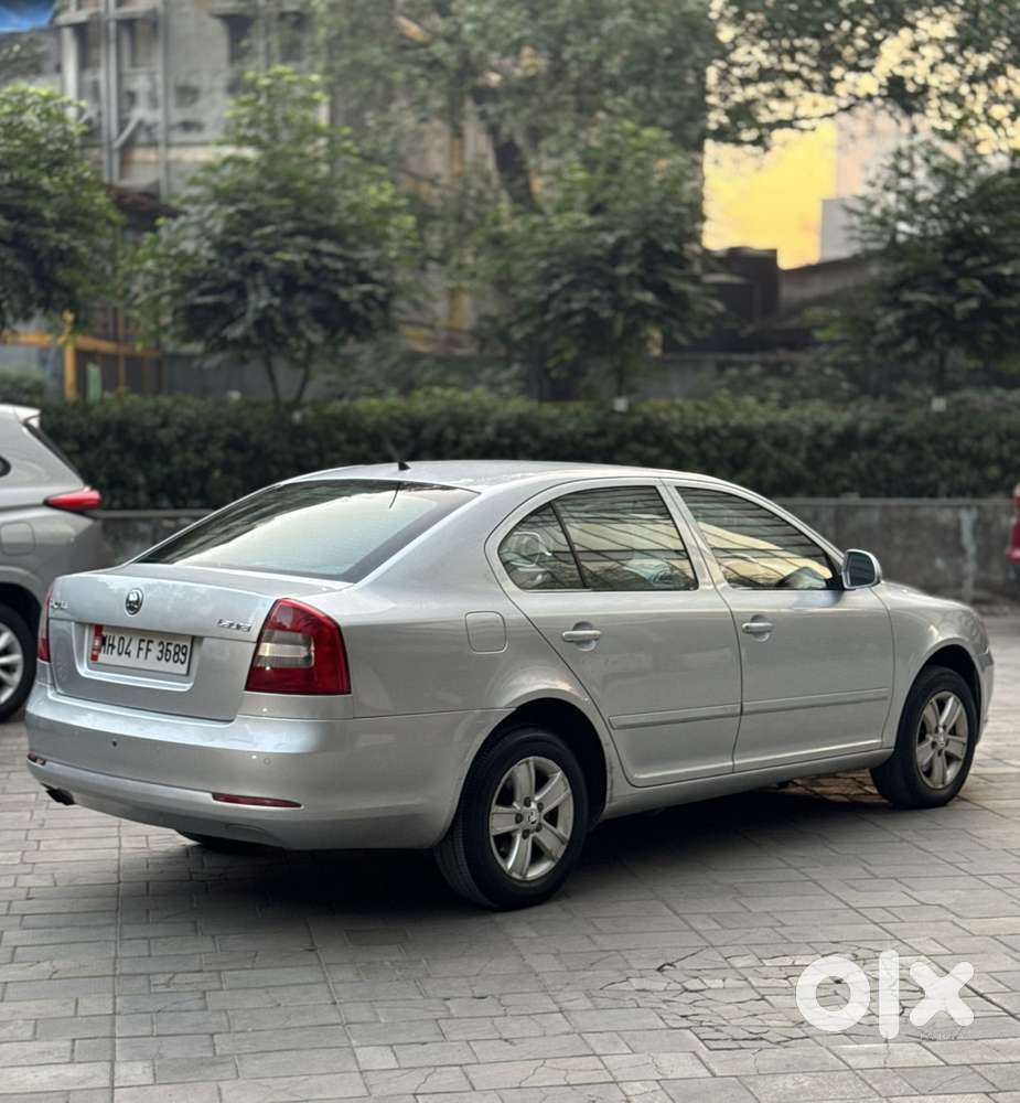 Skoda Laura 1.8 Tsi Ambiente, 2012, Petrol