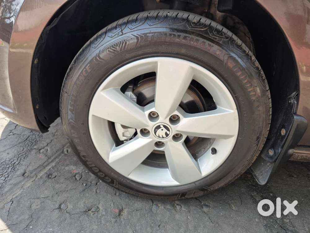 Skoda Rapid 1.5 Elegance Plus Tdi At Black Package, 2015, Diesel