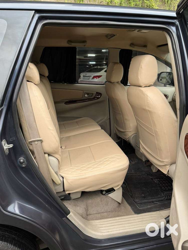 Toyota Innova 2.5 V 7 Str, 2013, Diesel