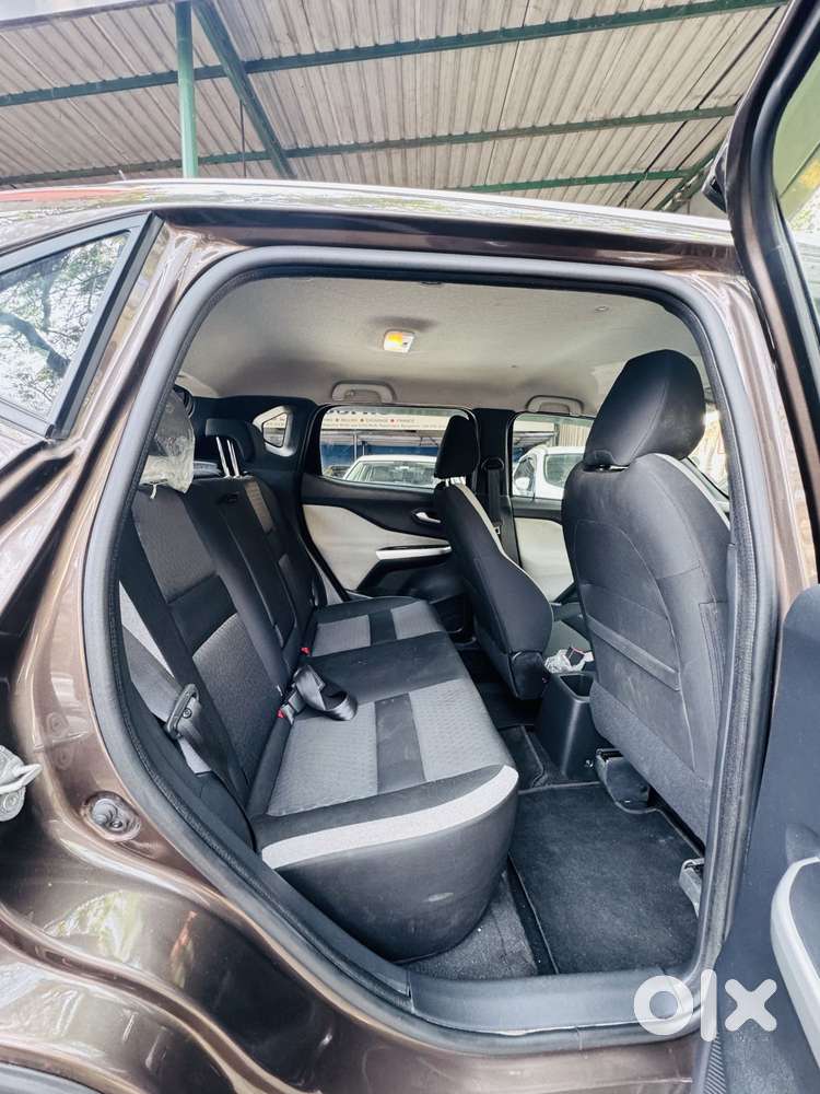 Nissan Magnite 1.0 Xv, 2021, Petrol