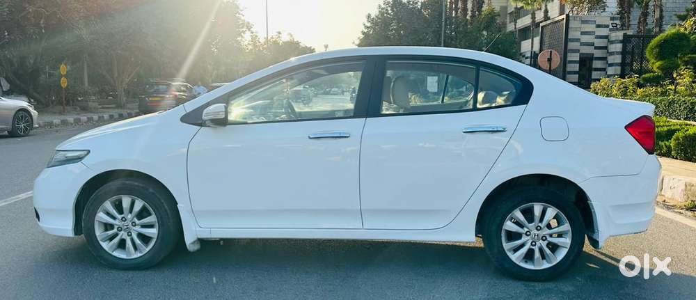 Honda City 2011-2013 V At Exclusive, 2013, Petrol