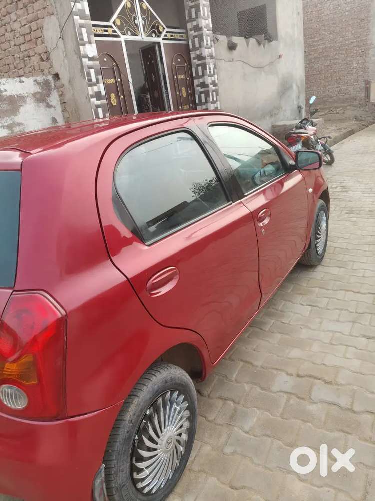 Toyota Etios Liva 2012
