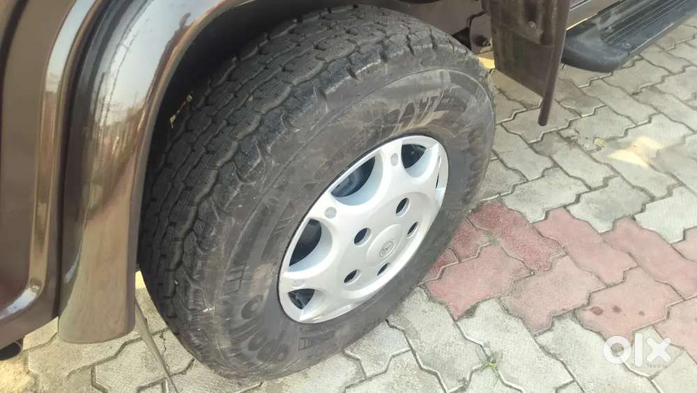 Mahindra Bolero Camper Gold