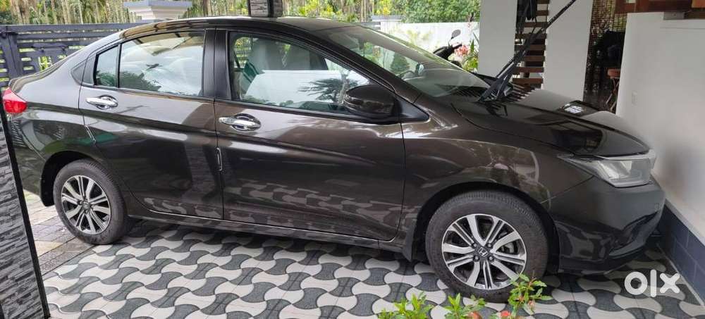 Honda City 1.5 V Mt(i-vtec) 5th Gen