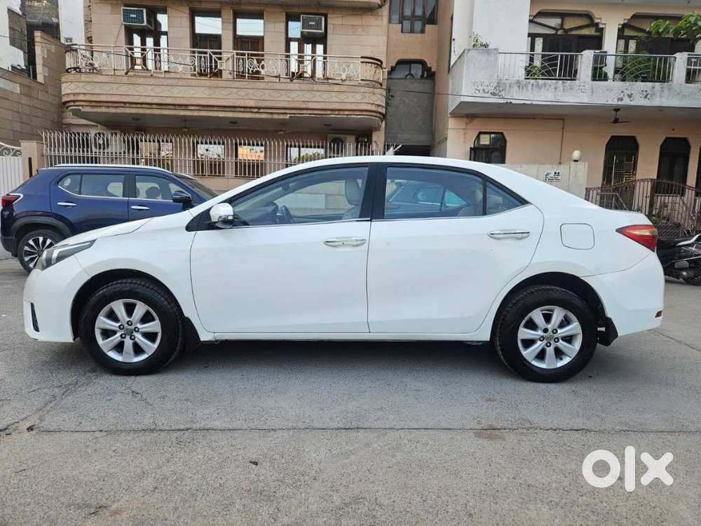 Toyota Corolla Altis G At, 2016, Petrol