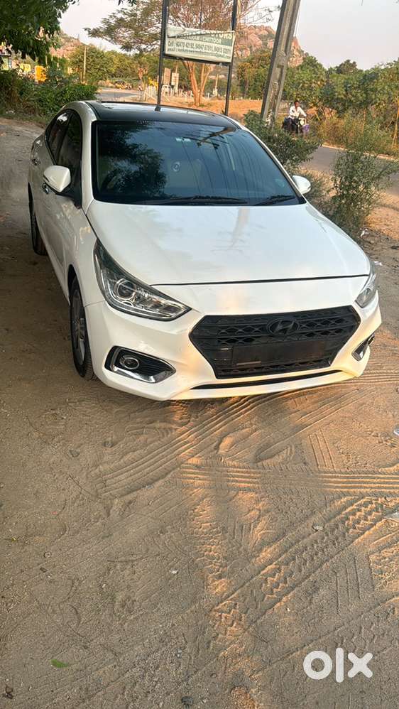 Hyundai Fluidic Verna