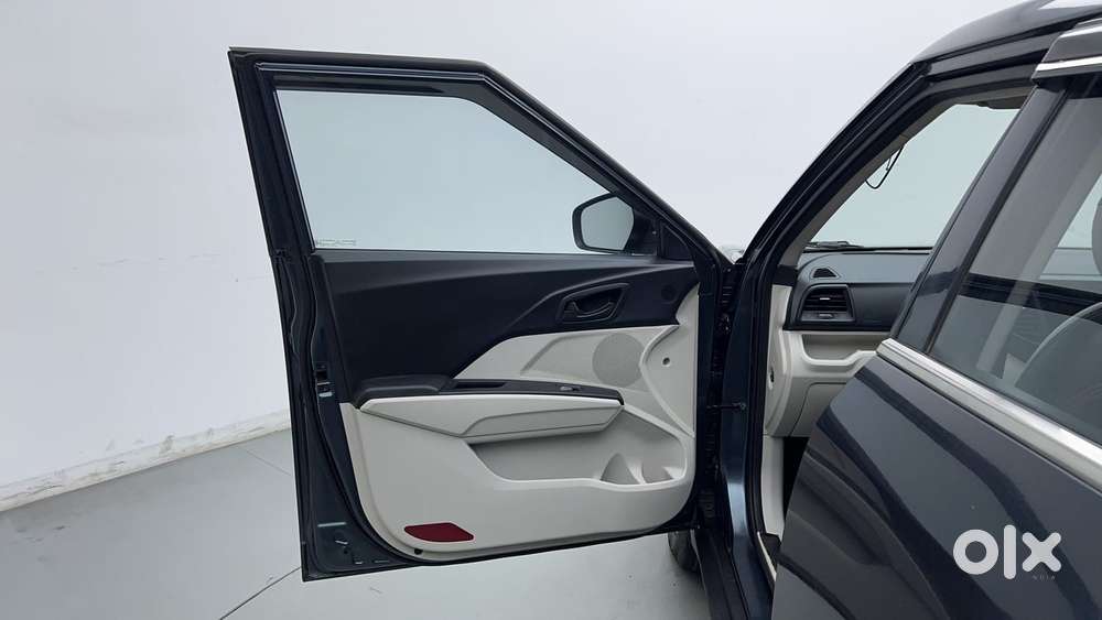 Mahindra Xuv300 W4 Diesel, 2022, Diesel