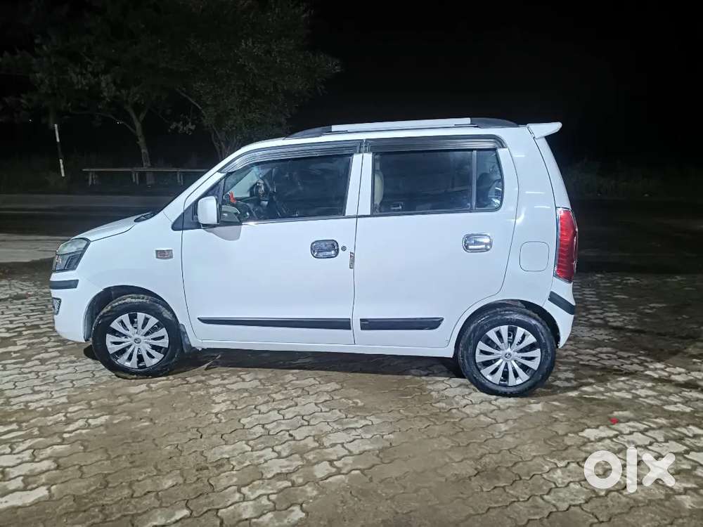 Maruti Suzuki Wagon R 1.0 Vxi Petrol 2017