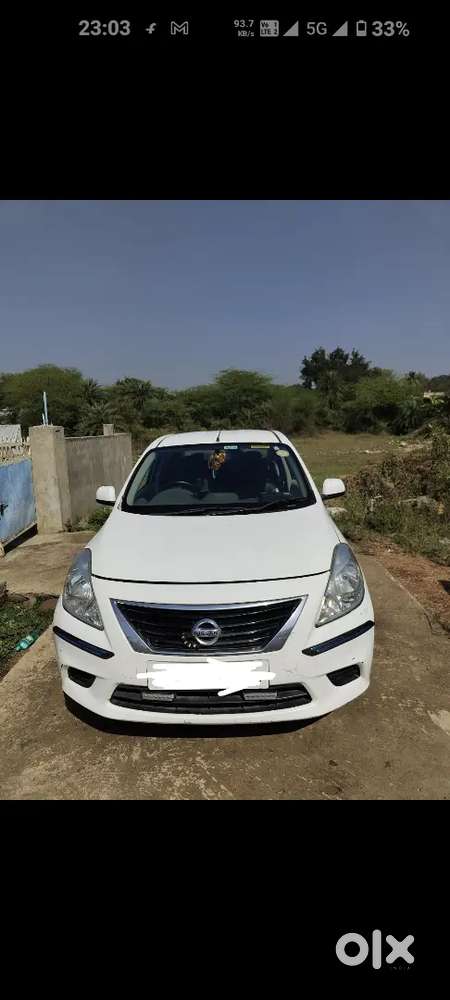 Nissan Sunny 2012