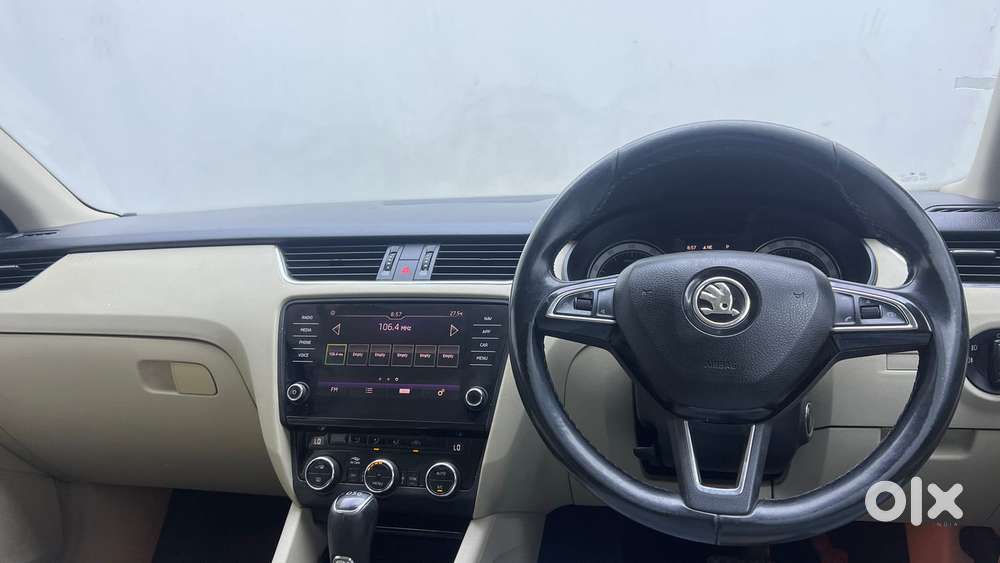 Skoda Octavia 2.0 L K Tsi At, 2018, Petrol