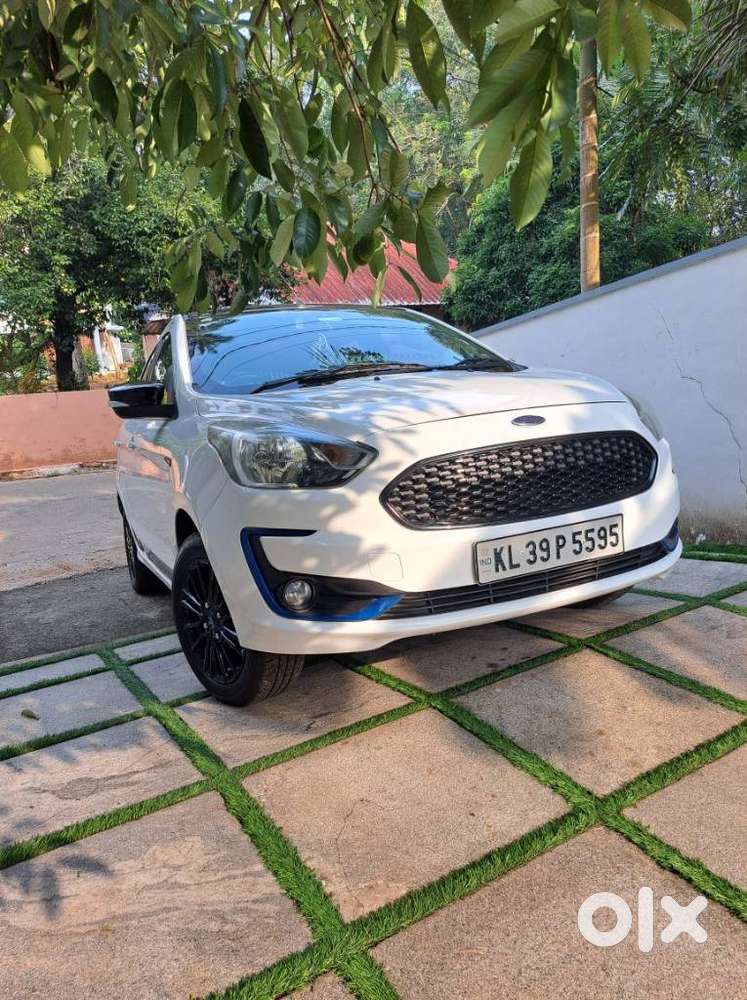 Ford Figo Titanium Blu, 2019, Petrol