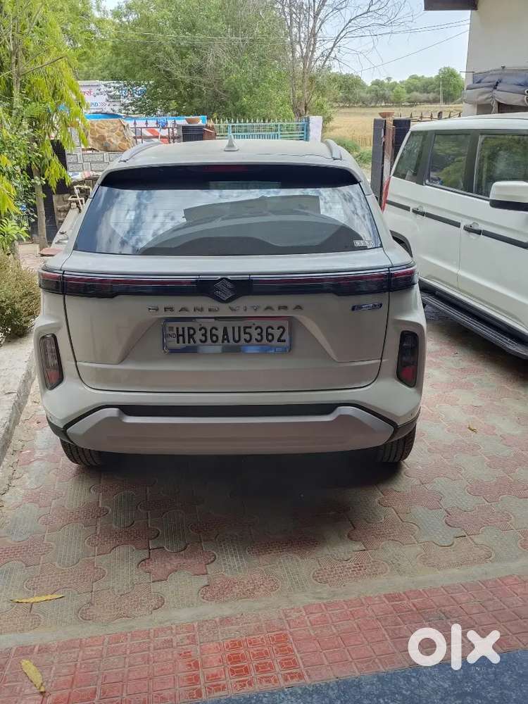 Maruti Suzuki Grand Vitara 2025 Petrol 5700 Km Driven