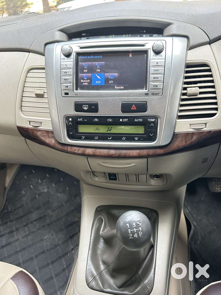 Toyota Innova 2.5 V 8 Str, 2014, Diesel