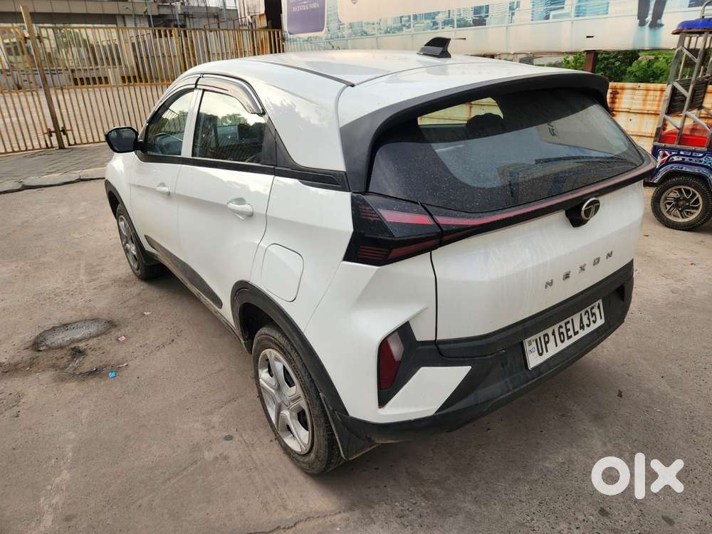 Tata Nexon 1.5 Revotorq Xm (s), 2024, Petrol