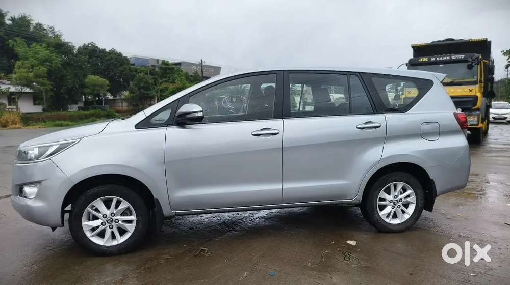 Toyota Innova Crysta 2.4g 7str 2017  Diesel Manual