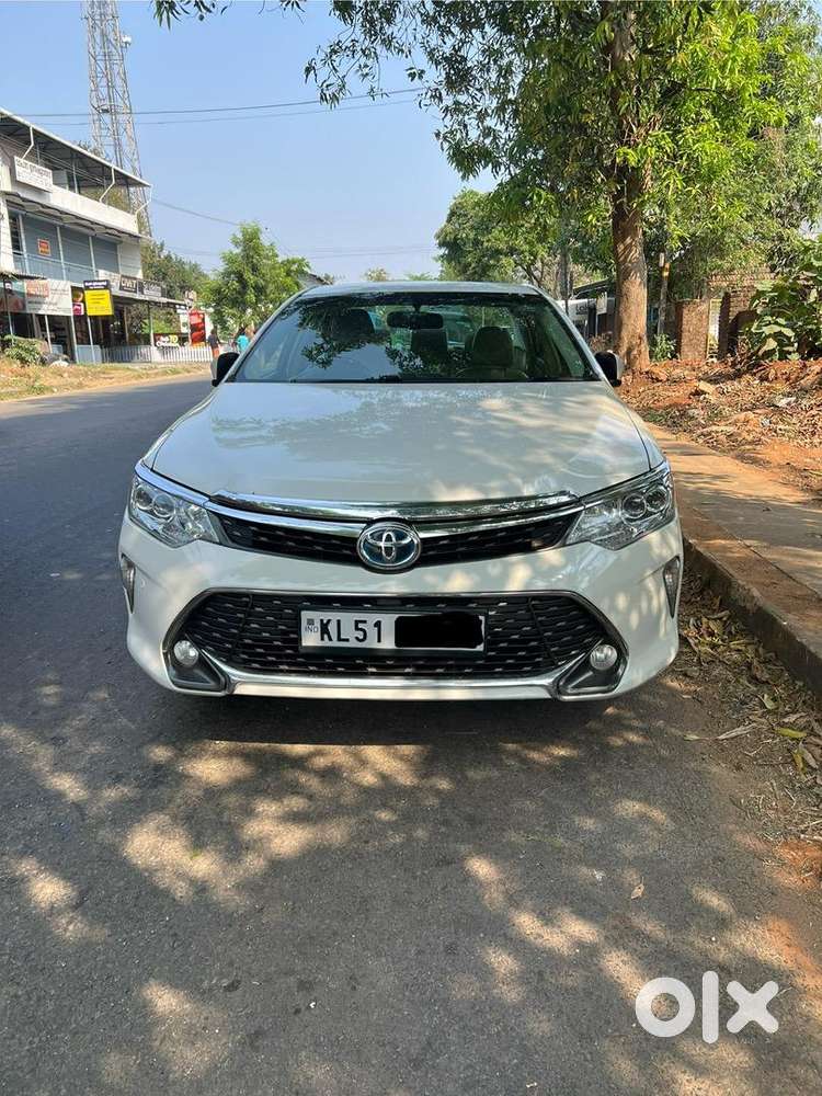 Toyota Camry 2015 Petrol Well Maintained