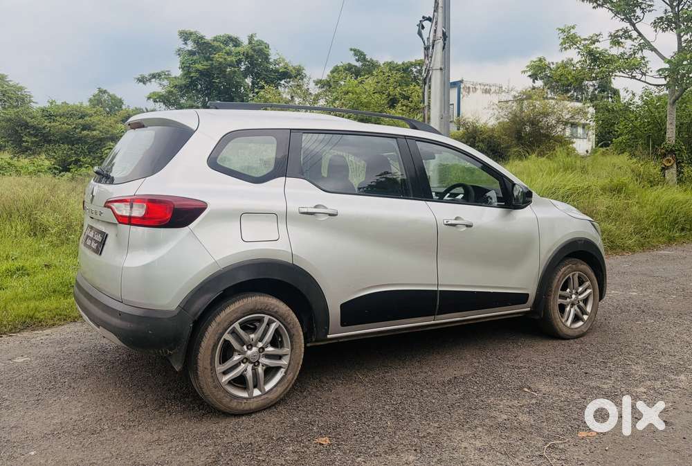 Renault Triber Rxz, 2022, Petrol