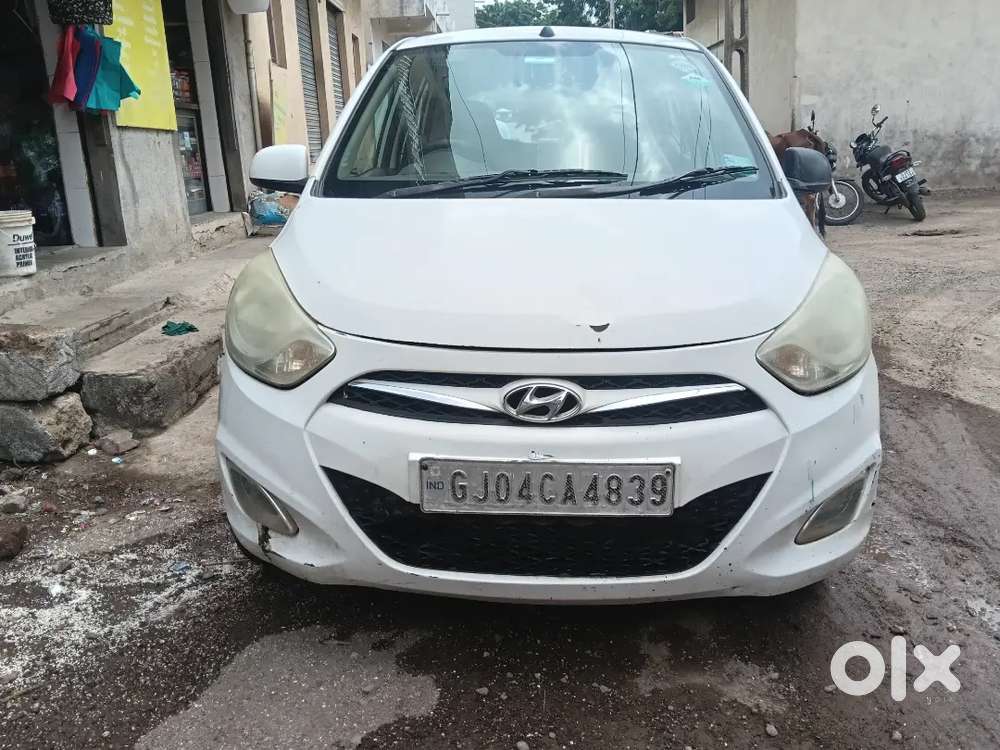 Hyundai I10 Sportz 2014 2nd Owner