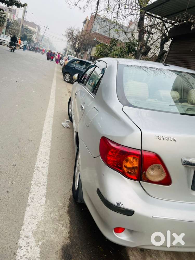 Toyota Corolla Altis 2010 Diesel Well Maintained