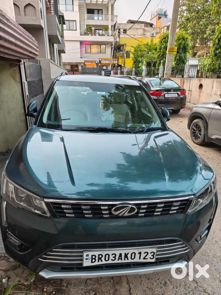 Mahindra Xuv300 W8 1.5 Diesel Dual Tone, 2023, Diesel