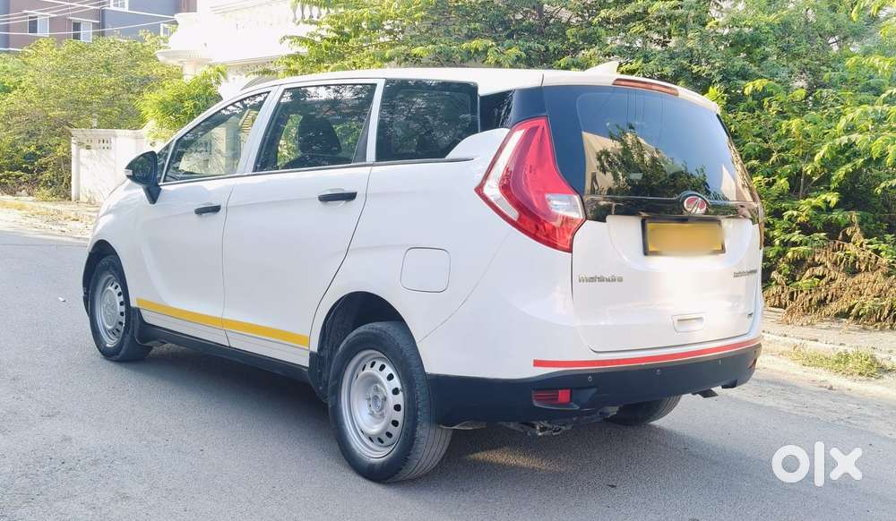 Mahindra Marazzo M2, 2022, Diesel