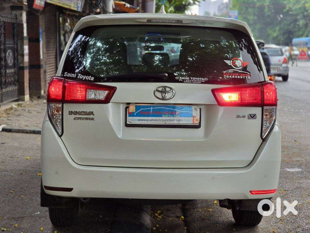 Toyota Innova Crysta [2020-ongoing] 2.4 Vx 8 Str, 2021, Diesel