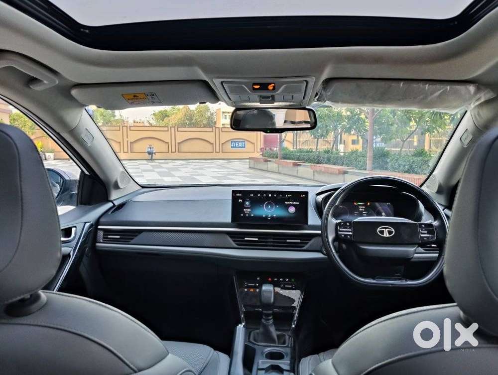 Tata Nexon, 2025, Petrol